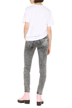 Carica l'immagine nel visualizzatore di Gallery, T-shirt girocollo in cotone

