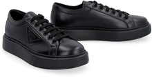 Carica l'immagine nel visualizzatore di Gallery, Sneakers low-top in pelle

