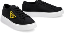 Carica l'immagine nel visualizzatore di Gallery, Sneakers low-top in nylon
