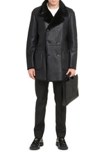 Carica l'immagine nel visualizzatore di Gallery, Cappotto in montone shearling
