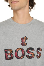 Carica l'immagine nel visualizzatore di Gallery, BOSS x NBA - T-shirt in cotone con logo

