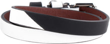 Carica l'immagine nel visualizzatore di Gallery, Bracciale in pelle con medaglione e teschio

