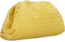 Carica l'immagine nel visualizzatore di Gallery, Clutch Pouch in pelle

