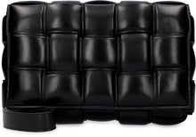 Carica l'immagine nel visualizzatore di Gallery, Borsa a tracolla Cassette Padded in pelle
