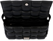 Carica l'immagine nel visualizzatore di Gallery, Borsa a tracolla Cassette Padded in pelle
