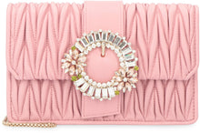 Carica l'immagine nel visualizzatore di Gallery, Pochette Miu Lady in pelle matelassé
