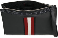 Carica l'immagine nel visualizzatore di Gallery, Clutch Haig in pelle

