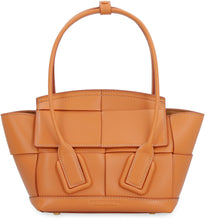 Load image into Gallery viewer, Arco Maxi Intreccio leather bag
