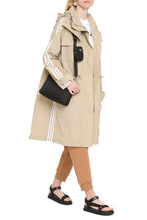Carica l'immagine nel visualizzatore di Gallery, Parka Jessa in tessuto tecnico - adidas by Stella McCartney
