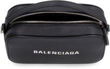 Load image into Gallery viewer, Everyday leather camera bag

