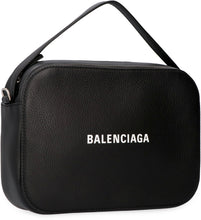 Carica l'immagine nel visualizzatore di Gallery, Camera bag Everyday in pelle
