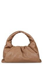 Carica l'immagine nel visualizzatore di Gallery, The Shoulder Pouch in pelle

