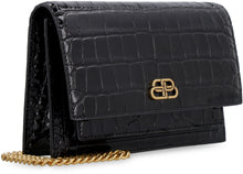 Carica l'immagine nel visualizzatore di Gallery, Clutch Sharp in pelle stampa coccodrillo
