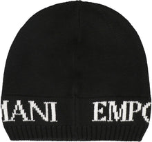 Carica l'immagine nel visualizzatore di Gallery, Set cappello e sciarpa in maglia
