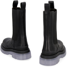 Carica l'immagine nel visualizzatore di Gallery, Chelsea boots BV Tire in pelle
