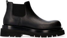 Carica l'immagine nel visualizzatore di Gallery, Chelsea boots Lug in pelle
