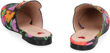 Carica l'immagine nel visualizzatore di Gallery, Slippers in pelle con morsetto
