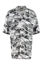 Carica l'immagine nel visualizzatore di Gallery, Camicia oversize
