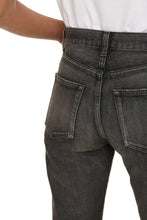 Carica l'immagine nel visualizzatore di Gallery, Jeans slim fit a 5 tasche
