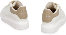 Carica l'immagine nel visualizzatore di Gallery, Sneakers low-top Larry in pelle
