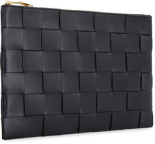 Carica l'immagine nel visualizzatore di Gallery, Pouch in pelle

