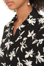 Carica l'immagine nel visualizzatore di Gallery, Camicia in seta stampata
