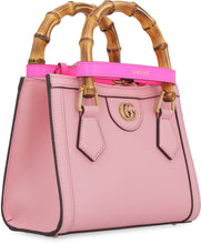 Carica l'immagine nel visualizzatore di Gallery, Mini-bag Gucci Diana in pelle
