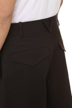 Load image into Gallery viewer, Cotton bermuda with pleats
