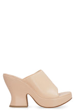 Carica l'immagine nel visualizzatore di Gallery, Mule Wedge in pelle
