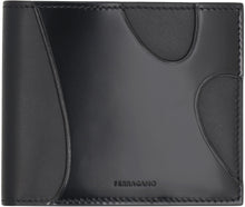 Carica l'immagine nel visualizzatore di Gallery, Portafoglio flap-over in pelle

