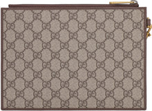 Carica l'immagine nel visualizzatore di Gallery, Clutch Ophidia in tessuto GG Supreme con nastro web
