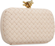 Carica l'immagine nel visualizzatore di Gallery, Pochette Knot in pelle
