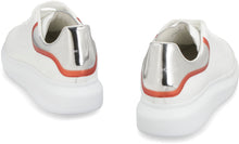 Carica l'immagine nel visualizzatore di Gallery, Sneakers oversize Larry in pelle
