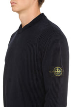 Carica l'immagine nel visualizzatore di Gallery, Pullover in maglia a costine
