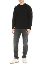 Load image into Gallery viewer, Long sleeve crew-neck sweater
