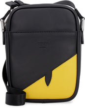 Carica l'immagine nel visualizzatore di Gallery, Messenger bag in pelle
