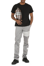 Carica l'immagine nel visualizzatore di Gallery, T-shirt girocollo in cotone
