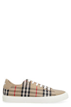 Carica l'immagine nel visualizzatore di Gallery, Sneakers in tela motivo check e pelle
