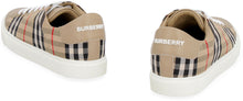 Carica l'immagine nel visualizzatore di Gallery, Sneakers in tela motivo check e pelle
