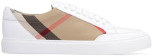 Carica l'immagine nel visualizzatore di Gallery, Sneakers con motivo tartan
