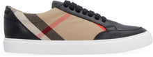 Carica l'immagine nel visualizzatore di Gallery, Sneakers con motivo tartan
