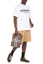 Carica l'immagine nel visualizzatore di Gallery, T-shirt girocollo in cotone
