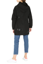 Carica l'immagine nel visualizzatore di Gallery, Parka in nylon tecnico
