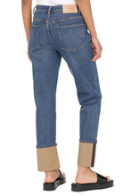 Carica l'immagine nel visualizzatore di Gallery, Jeans 5 tasche
