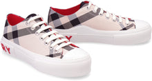 Carica l'immagine nel visualizzatore di Gallery, Sneakers low-top in tela
