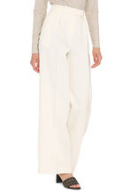 Load image into Gallery viewer, Crêpe trousers
