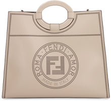 Carica l'immagine nel visualizzatore di Gallery, Shopping bag Runaway in pelle
