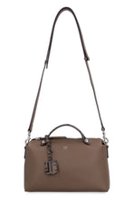 Carica l'immagine nel visualizzatore di Gallery, Bauletto By The Way in pelle liscia
