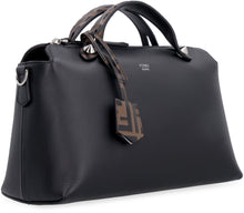 Carica l'immagine nel visualizzatore di Gallery, Bauletto By The Way in pelle liscia
