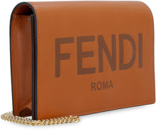 Carica l'immagine nel visualizzatore di Gallery, Wallet on chain in pelle
